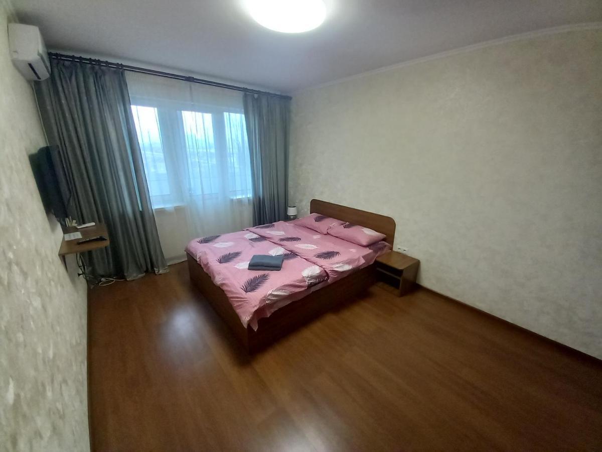 Apartment Darnitca Kiev Buitenkant foto