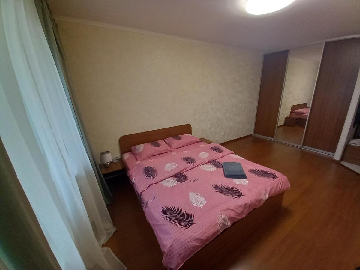 Apartment Darnitca Kiev Buitenkant foto